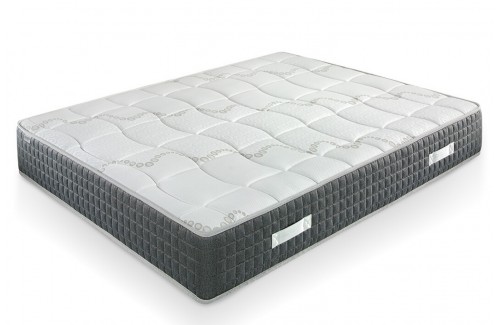 Colchón IDENTITY viscoelástico gris y blanco en cama tapizada, dormitorio moderno 2