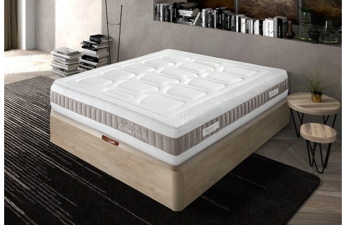 Colchón ROYAL TECH blanco con estructura acolchada, sobre base tapizada en tela beige clara