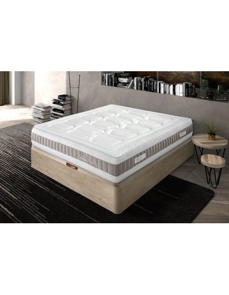 Colchón ROYAL TECH blanco con estructura acolchada, sobre base tapizada en tela beige clara