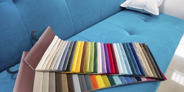 El poder del color: cómo elegir el sofá adecuado para realzar tu decoración